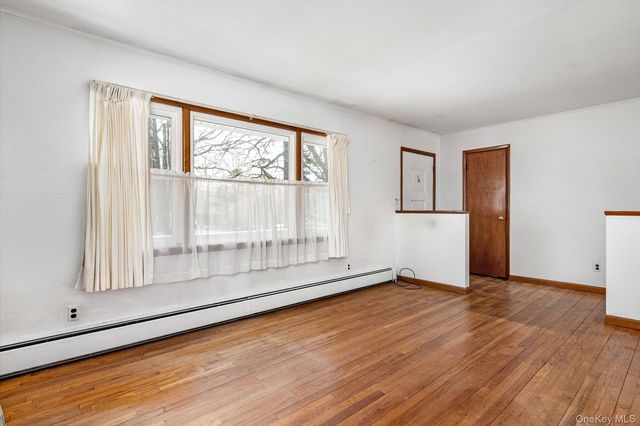 18 Maple Avenue, Bellport, NY 11713