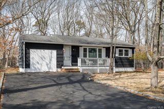 18 Maple Avenue, Bellport, NY 11713