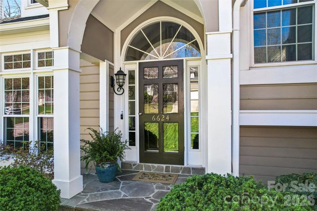 6624 Fairway Point Drive, Charlotte, NC 28269