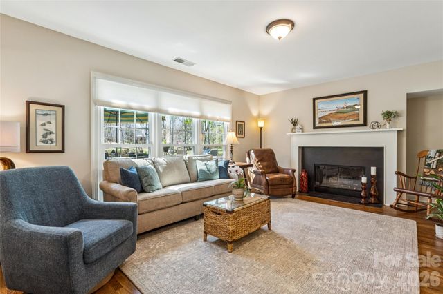 6624 Fairway Point Drive, Charlotte, NC 28269