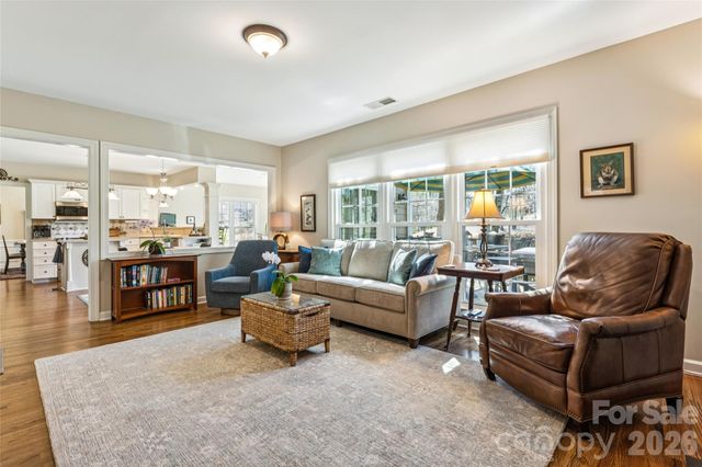 6624 Fairway Point Drive, Charlotte, NC 28269