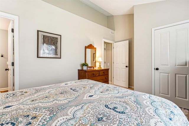 6624 Fairway Point Drive, Charlotte, NC 28269