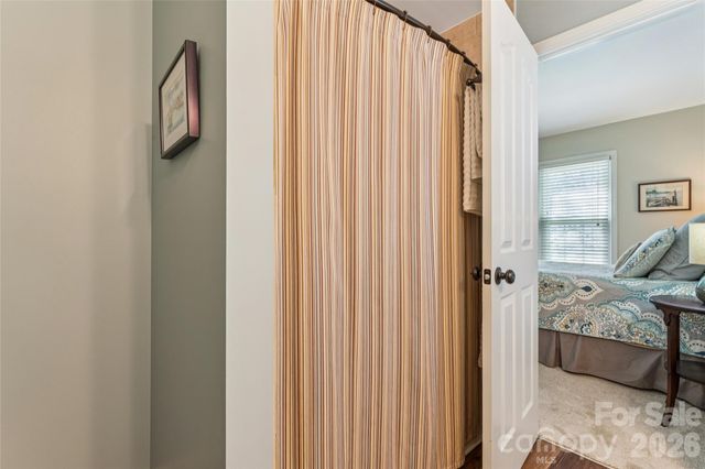 6624 Fairway Point Drive, Charlotte, NC 28269