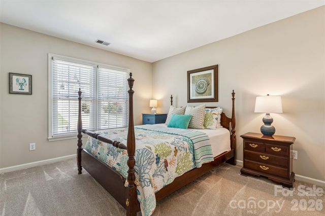 6624 Fairway Point Drive, Charlotte, NC 28269