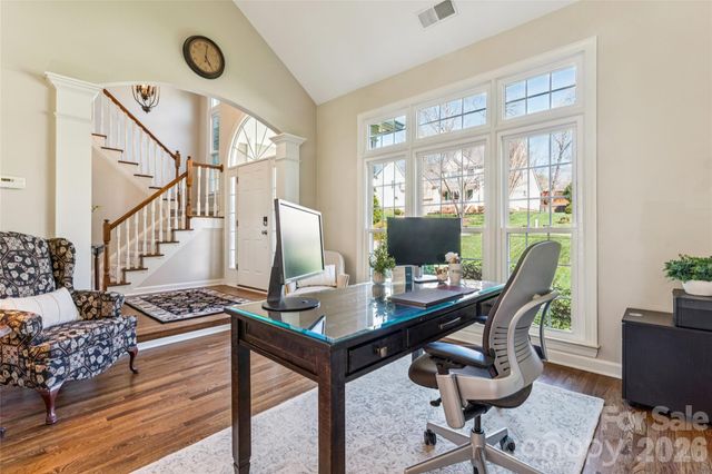 6624 Fairway Point Drive, Charlotte, NC 28269