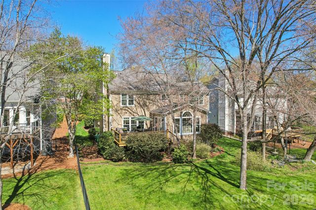 6624 Fairway Point Drive, Charlotte, NC 28269