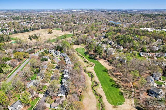 6624 Fairway Point Drive, Charlotte, NC 28269