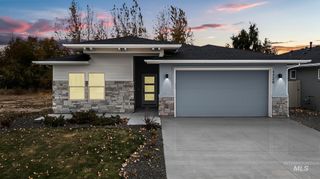1712 E Grayson St, Meridian, ID 83642