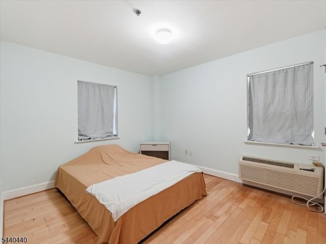 70 S Munn Ave 413, East Orange City, NJ 07018