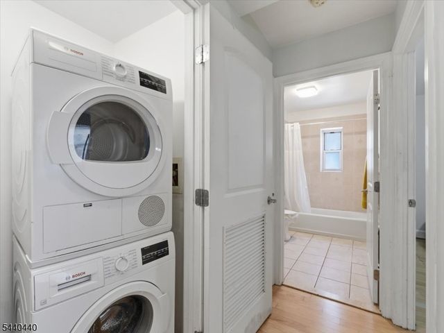 70 S Munn Ave 413, East Orange City, NJ 07018