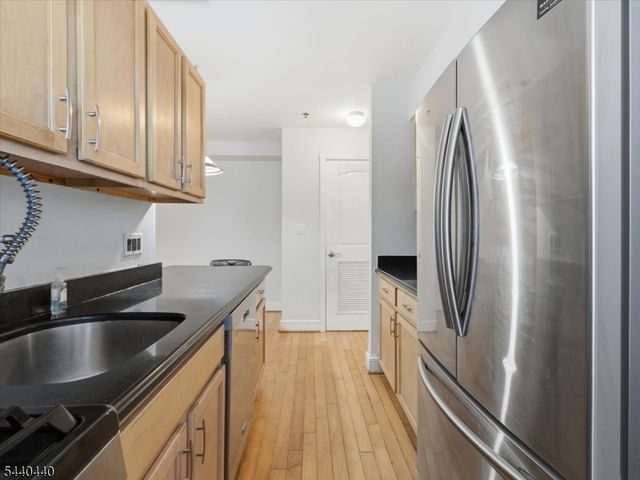 70 S Munn Ave 413, East Orange City, NJ 07018