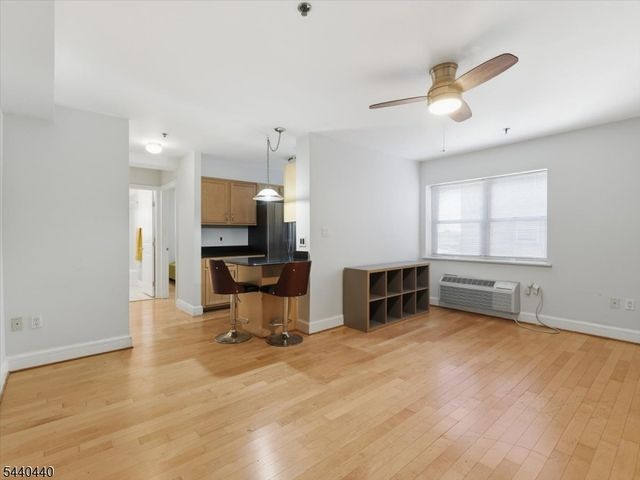 70 S Munn Ave 413, East Orange City, NJ 07018