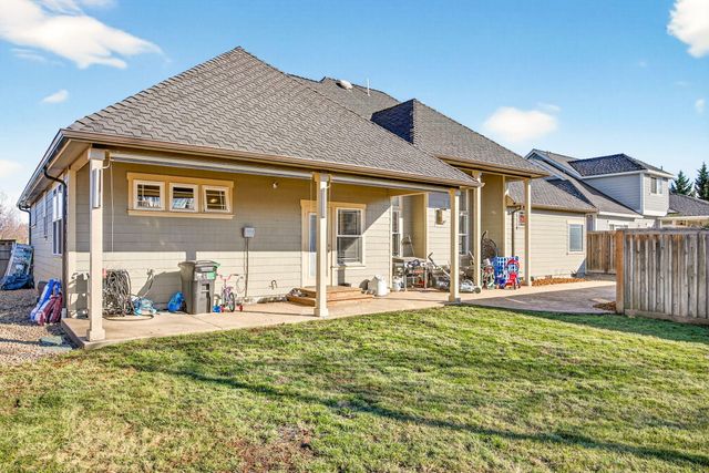 1617 Tennessee Lane, Central Point, OR 97502