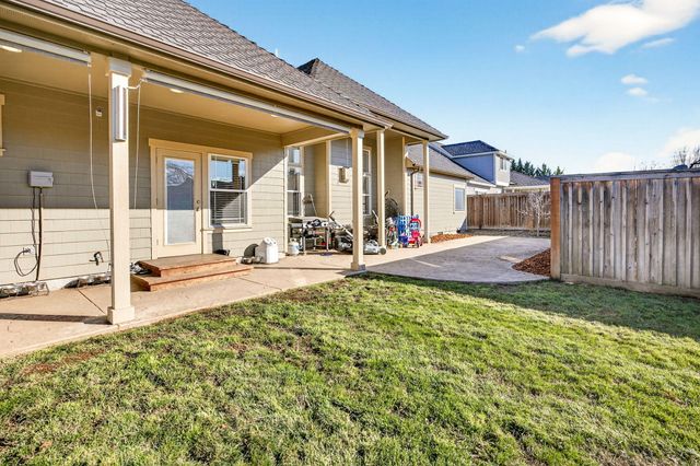 1617 Tennessee Lane, Central Point, OR 97502