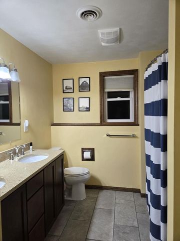 4515 W EDGEWOOD DRIVE, Appleton, WI 54913