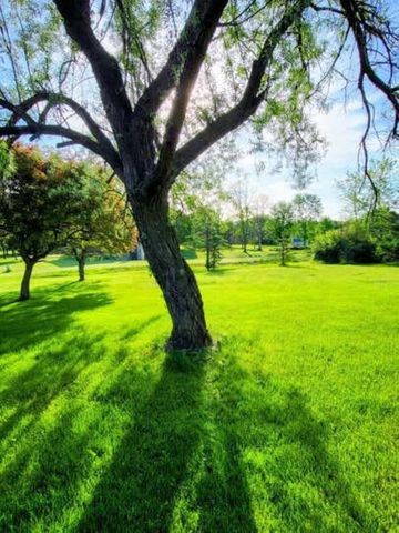 4515 W EDGEWOOD DRIVE, Appleton, WI 54913