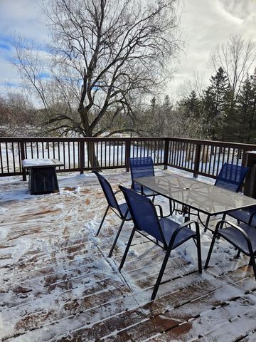 4515 W EDGEWOOD DRIVE, Appleton, WI 54913