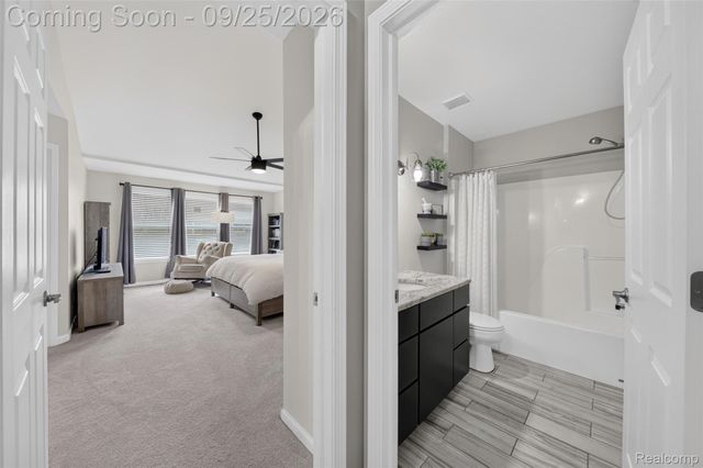 4240 Sherwood Circle, Canton Charter Township, MI 48188