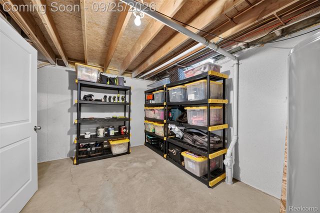 4240 Sherwood Circle, Canton Charter Township, MI 48188