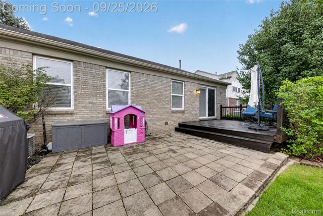 4240 Sherwood Circle, Canton Charter Township, MI 48188