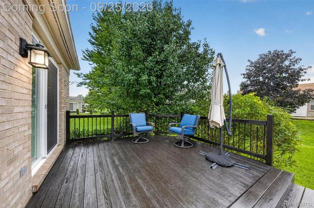 4240 Sherwood Circle, Canton Charter Township, MI 48188