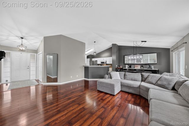 4240 Sherwood Circle, Canton Charter Township, MI 48188