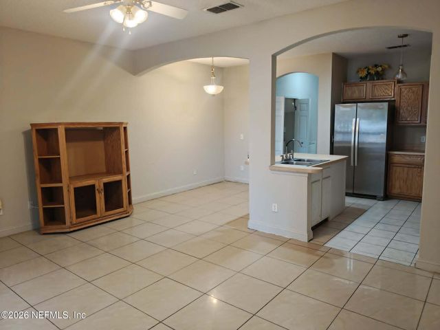 4665 BARNES Road, Jacksonville, FL 32207