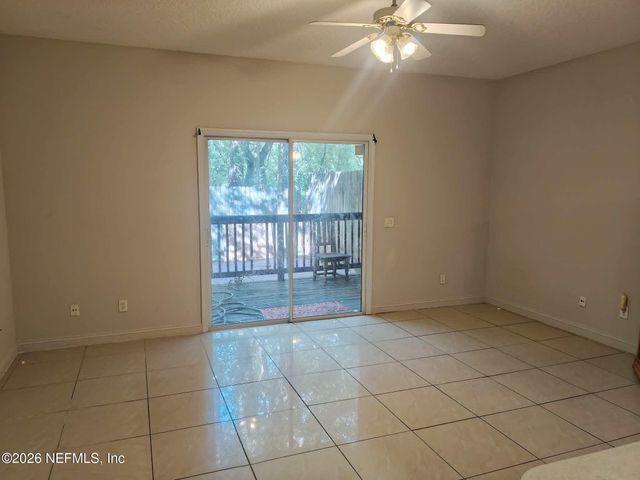 4665 BARNES Road, Jacksonville, FL 32207