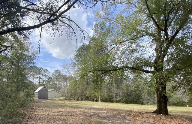 XX Gilmore Road, Holt, FL 32564