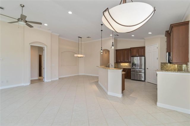 133 BELLA VISTA TERRACE 32C, Nokomis, FL 34275