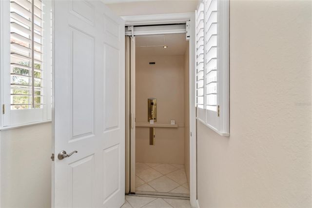 133 BELLA VISTA TERRACE 32C, Nokomis, FL 34275