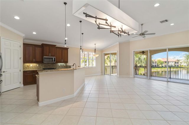 133 BELLA VISTA TERRACE 32C, Nokomis, FL 34275