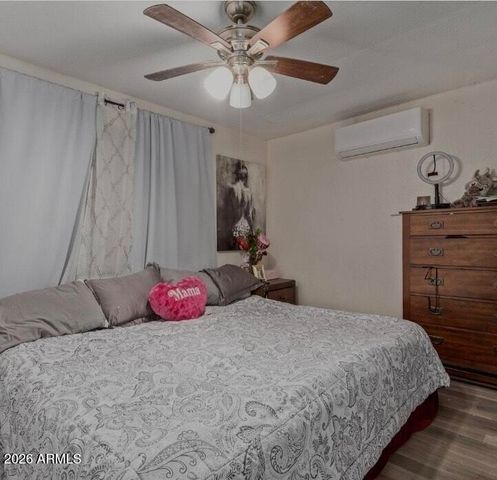 5002 W BETHANY HOME Road 104, Glendale, AZ 85301