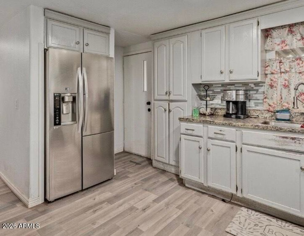 5002 W BETHANY HOME Road 104, Glendale, AZ 85301 — photo 5