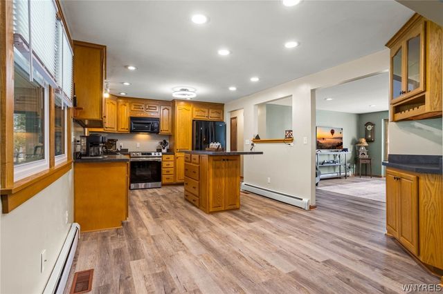 152 Stony Road, Lancaster, NY 14086