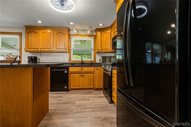 152 Stony Road, Lancaster, NY 14086
