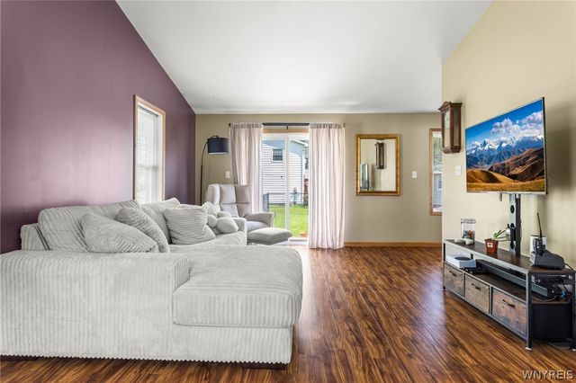152 Stony Road, Lancaster, NY 14086