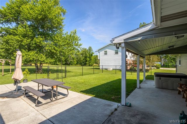 152 Stony Road, Lancaster, NY 14086