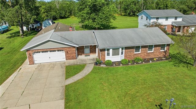 152 Stony Road, Lancaster, NY 14086