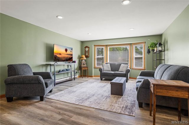 152 Stony Road, Lancaster, NY 14086