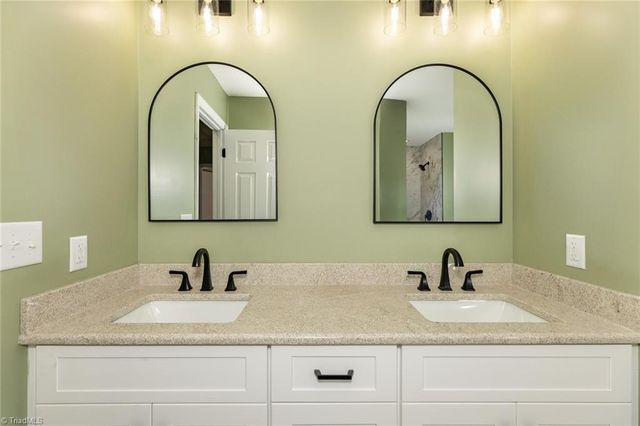 105 Plantation Place Lane, Mount Airy, NC 27030