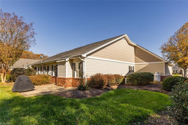 105 Plantation Place Lane, Mount Airy, NC 27030