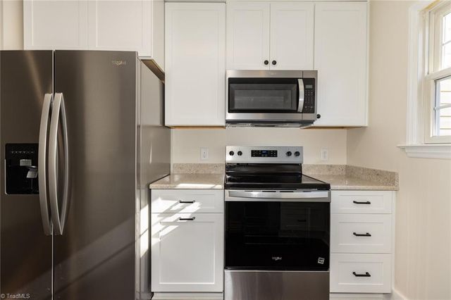 105 Plantation Place Lane, Mount Airy, NC 27030