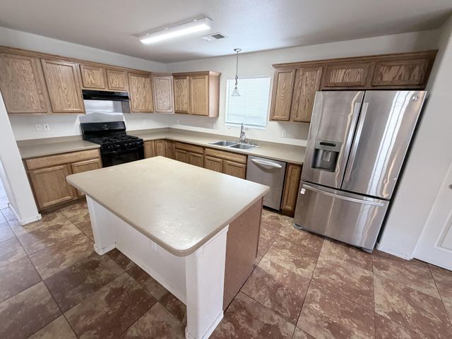 3754 Desert Pinon Drive NE, Rio Rancho, NM 87144