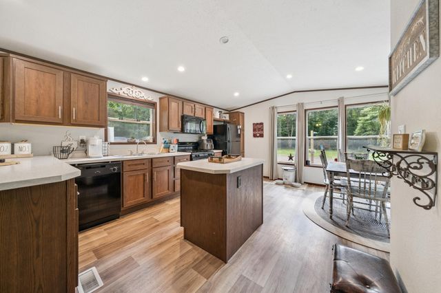 998 140th Avenue, Apple River Twp, WI 54001