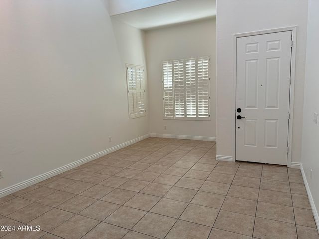 4576 E SUNDANCE Avenue, Gilbert, AZ 85297