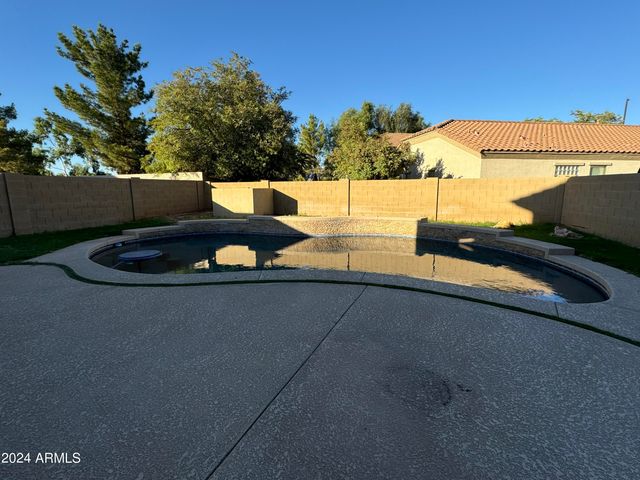 4576 E SUNDANCE Avenue, Gilbert, AZ 85297