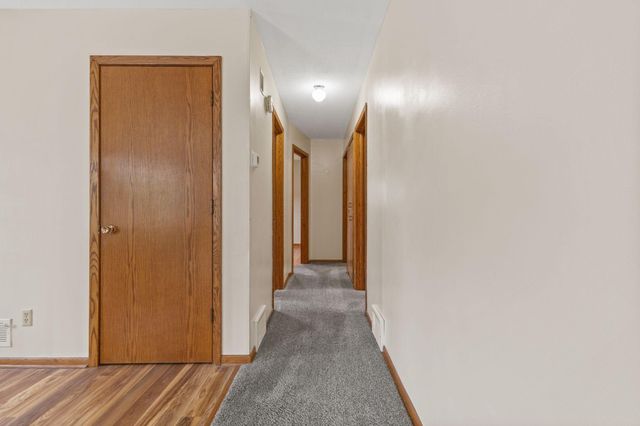 7360 Tempo Terrace NE, Fridley, MN 55432