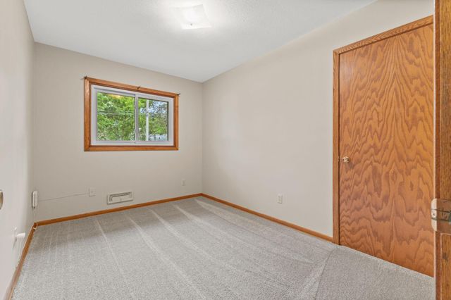 7360 Tempo Terrace NE, Fridley, MN 55432