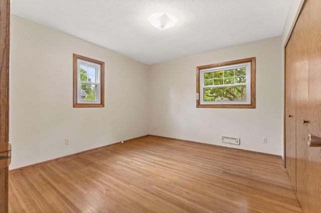 7360 Tempo Terrace NE, Fridley, MN 55432